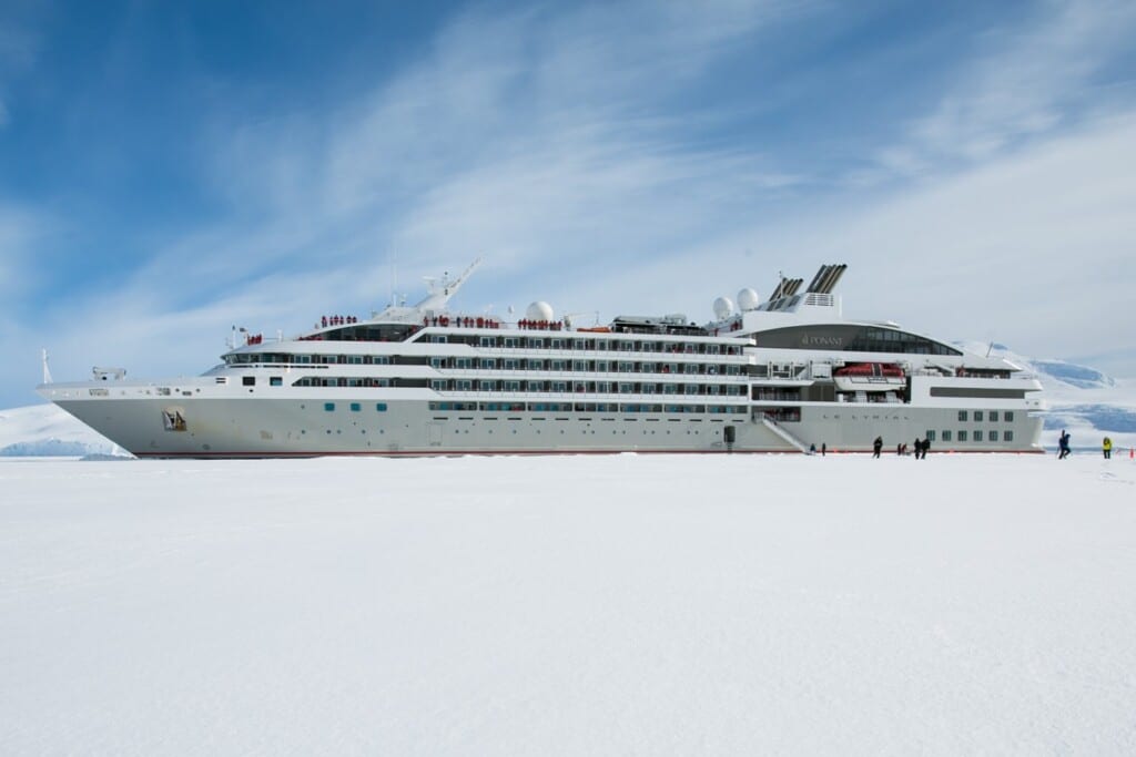 西グリーンランドとカナダ・バフィン島クルーズ